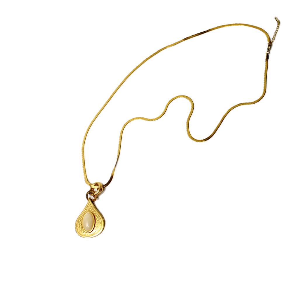 "Σταγόνα Φωτός – Κολιέ Δύναμης & Φινέτσας"