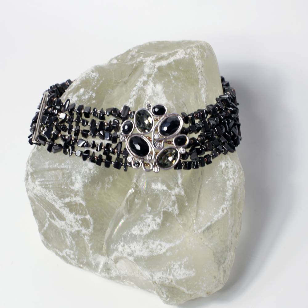 Nocturne Royal – Η Μαύρη Ορχήστρα της Δύναμης